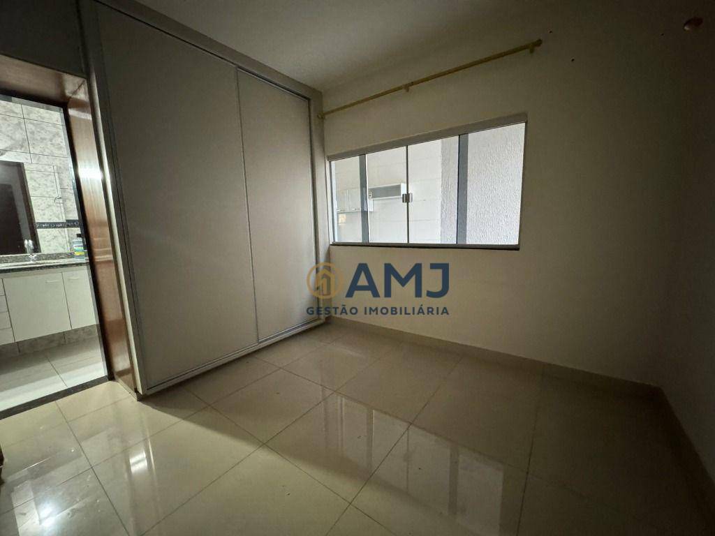 Casa para alugar com 3 quartos, 301m² - Foto 15