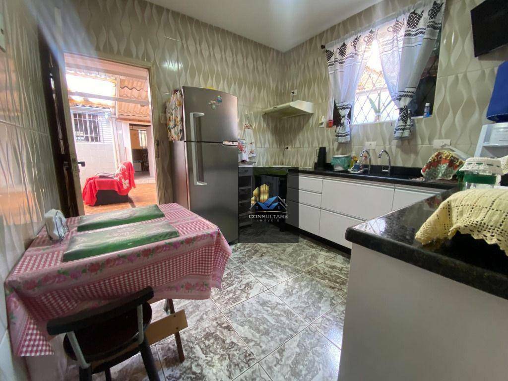 Casa de Condomínio à venda com 3 quartos, 225m² - Foto 18