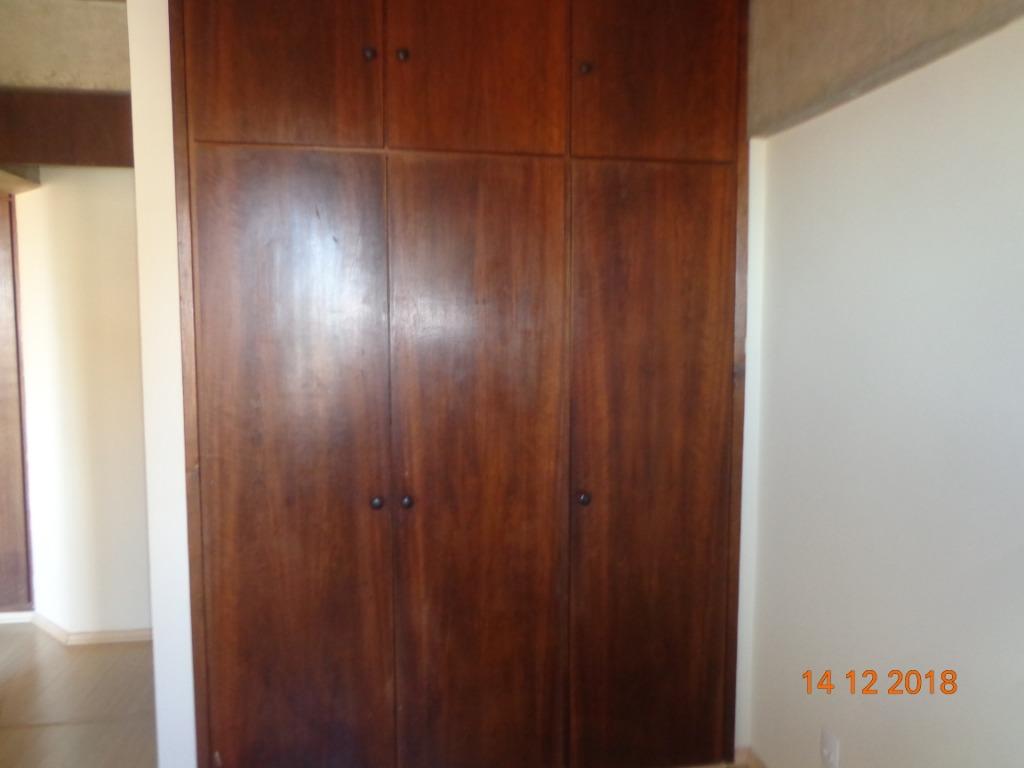 Apartamento à venda com 1 quarto, 48m² - Foto 11