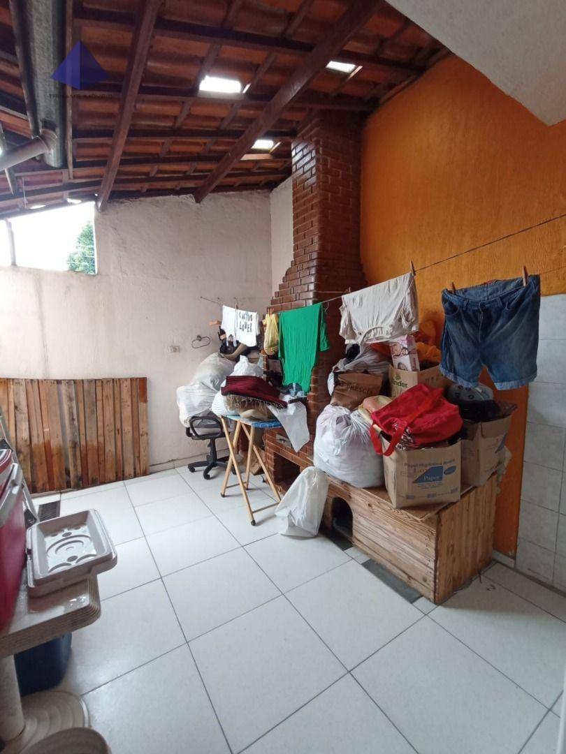 Sobrado à venda com 3 quartos, 187m² - Foto 2