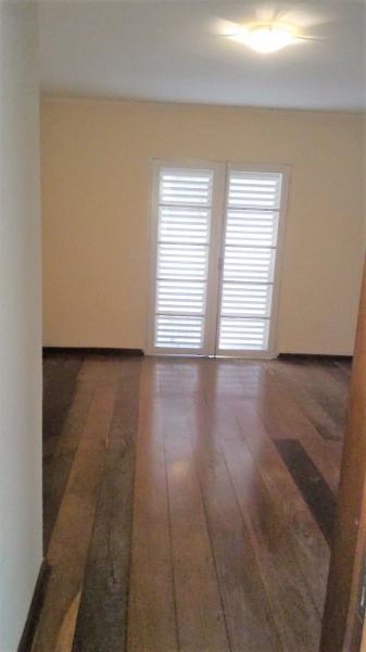 Casa à venda com 3 quartos, 390m² - Foto 11