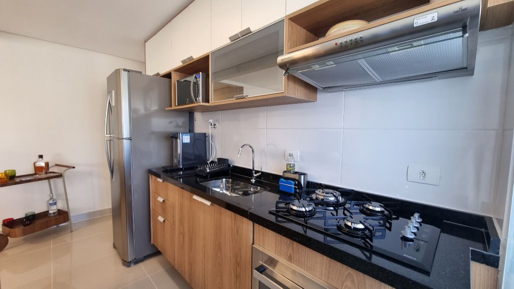 Apartamento à venda com 2 quartos, 70m² - Foto 12