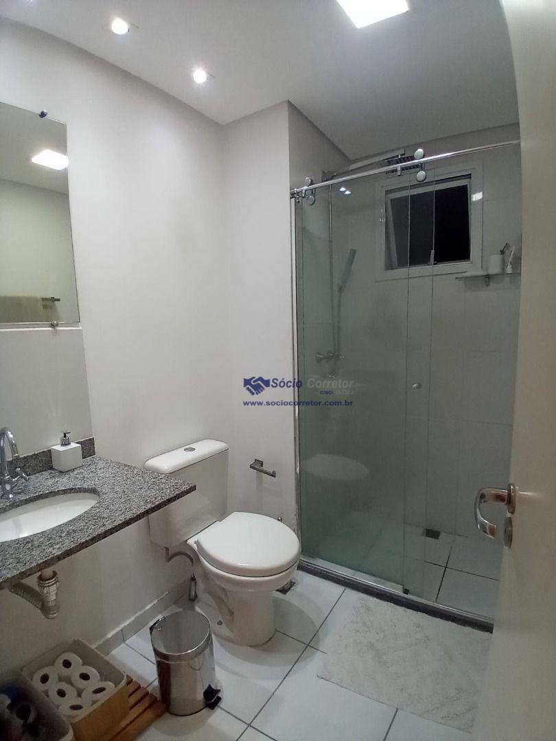 Apartamento para alugar com 3 quartos, 91m² - Foto 13