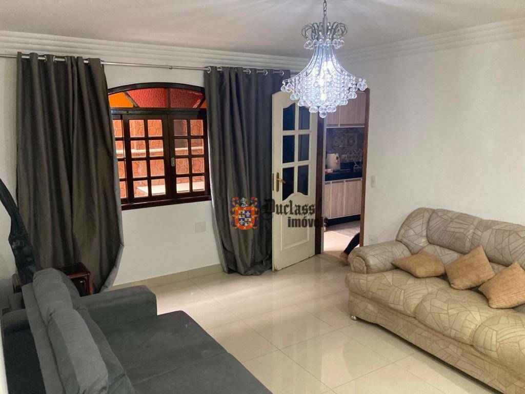 Sobrado à venda com 4 quartos, 320m² - Foto 1