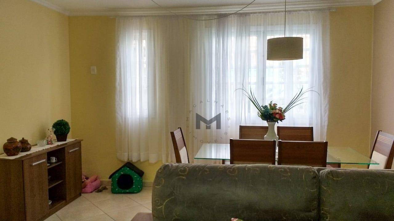 Casa à venda com 5 quartos, 180m² - Foto 6