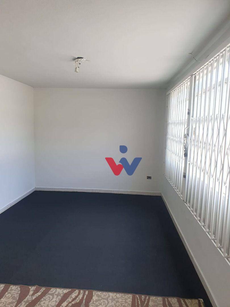 Casa à venda com 3 quartos, 120m² - Foto 2