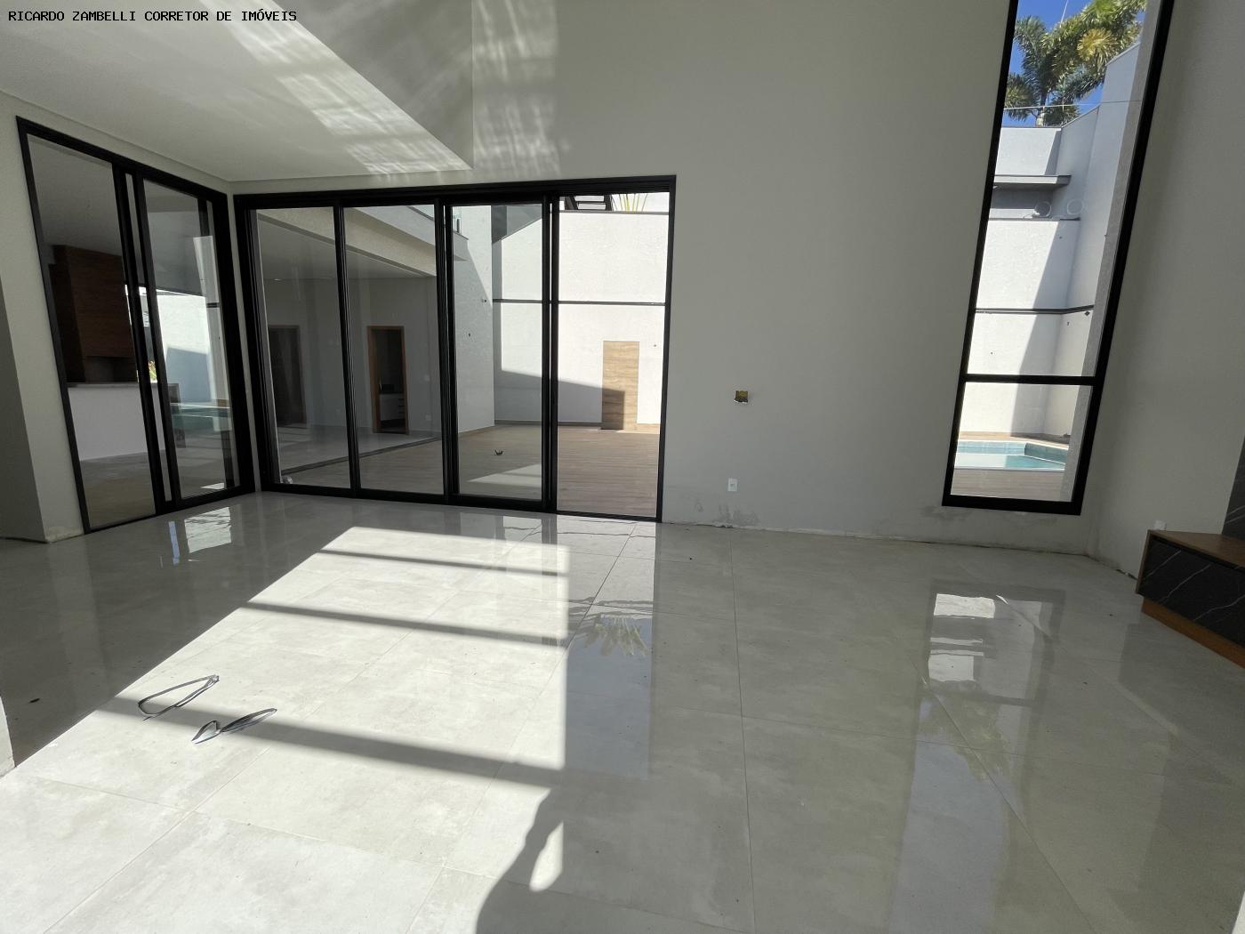 Sobrado à venda com 3 quartos, 700m² - Foto 4