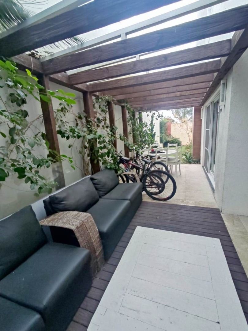 Casa de Condomínio à venda com 4 quartos, 265m² - Foto 27