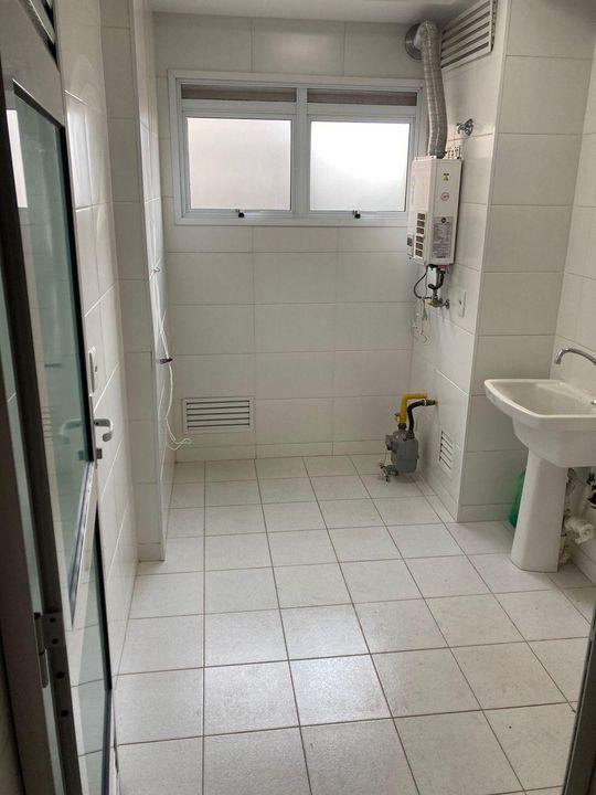 Apartamento à venda com 2 quartos, 79m² - Foto 2