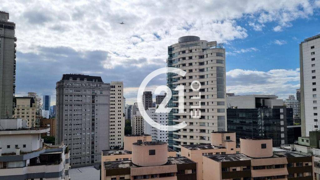 Apartamento à venda com 3 quartos, 240m² - Foto 17