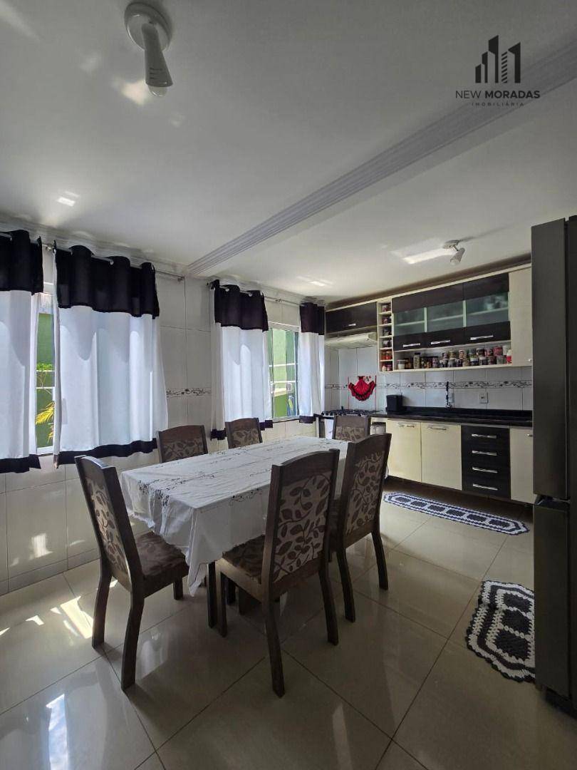 Sobrado à venda com 3 quartos, 191m² - Foto 2
