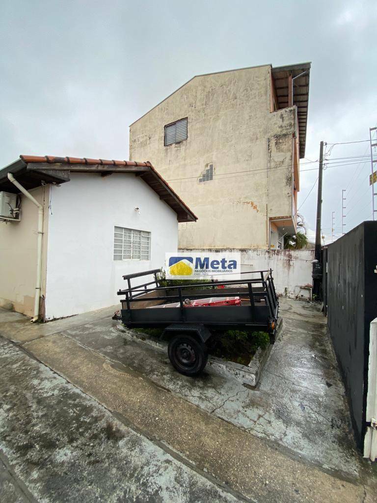 Casa à venda com 2 quartos, 50m² - Foto 4