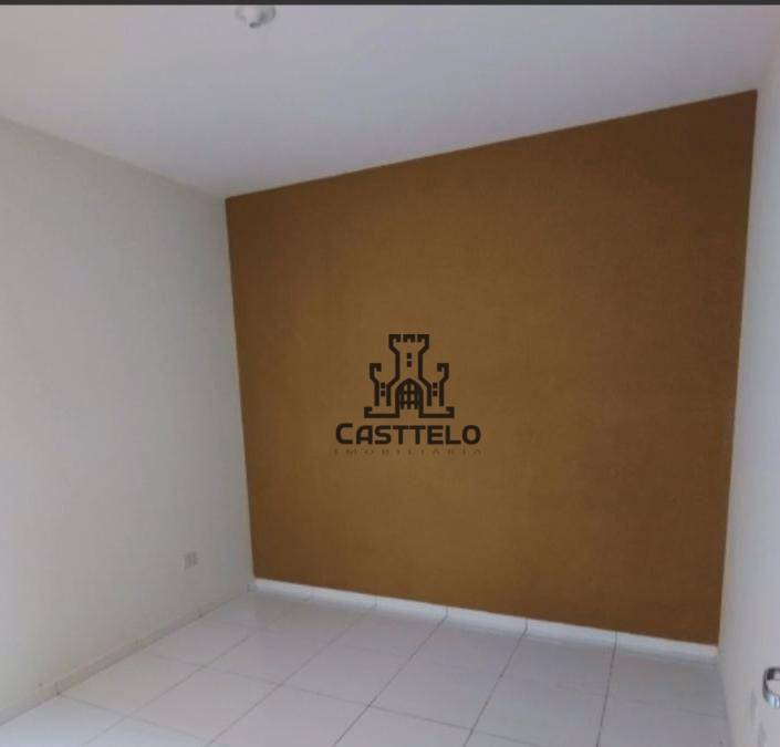 Casa à venda com 2 quartos, 69m² - Foto 6