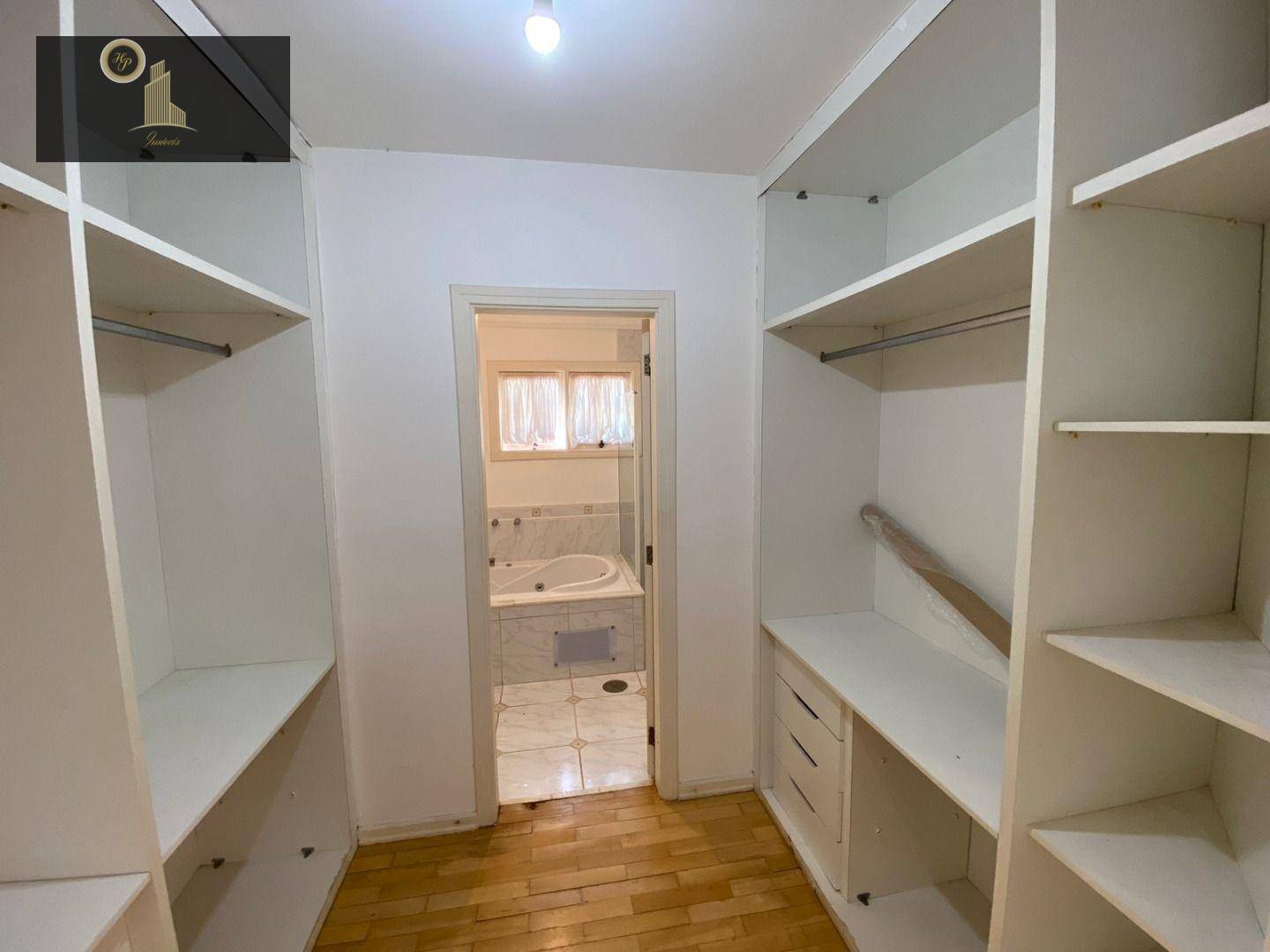 Casa de Condomínio à venda e aluguel com 3 quartos, 380m² - Foto 24