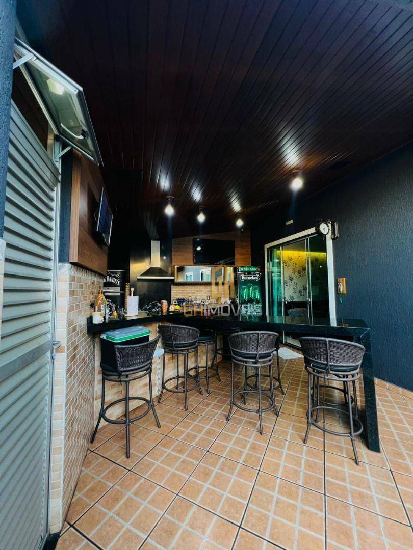 Casa, 3 quartos, 217 m² - Foto 5