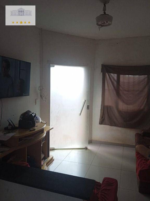 Casa, 2 quartos, 75 m² - Foto 1