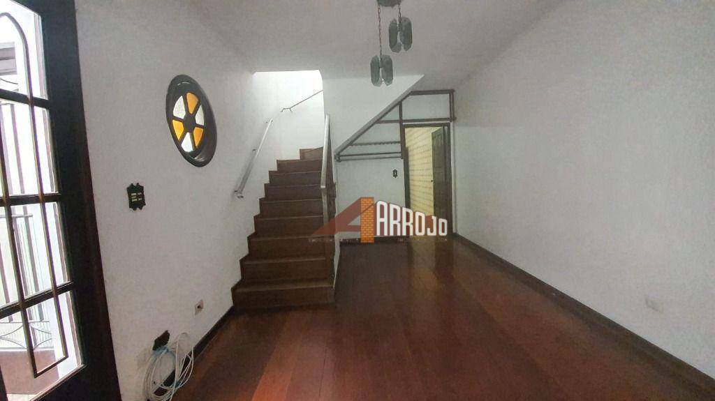 Sobrado à venda com 3 quartos, 150m² - Foto 1