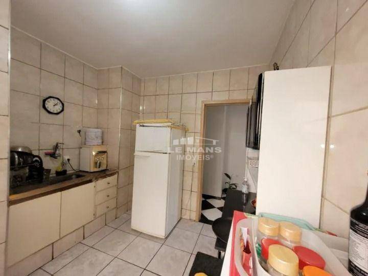 Apartamento à venda com 3 quartos, 74m² - Foto 12