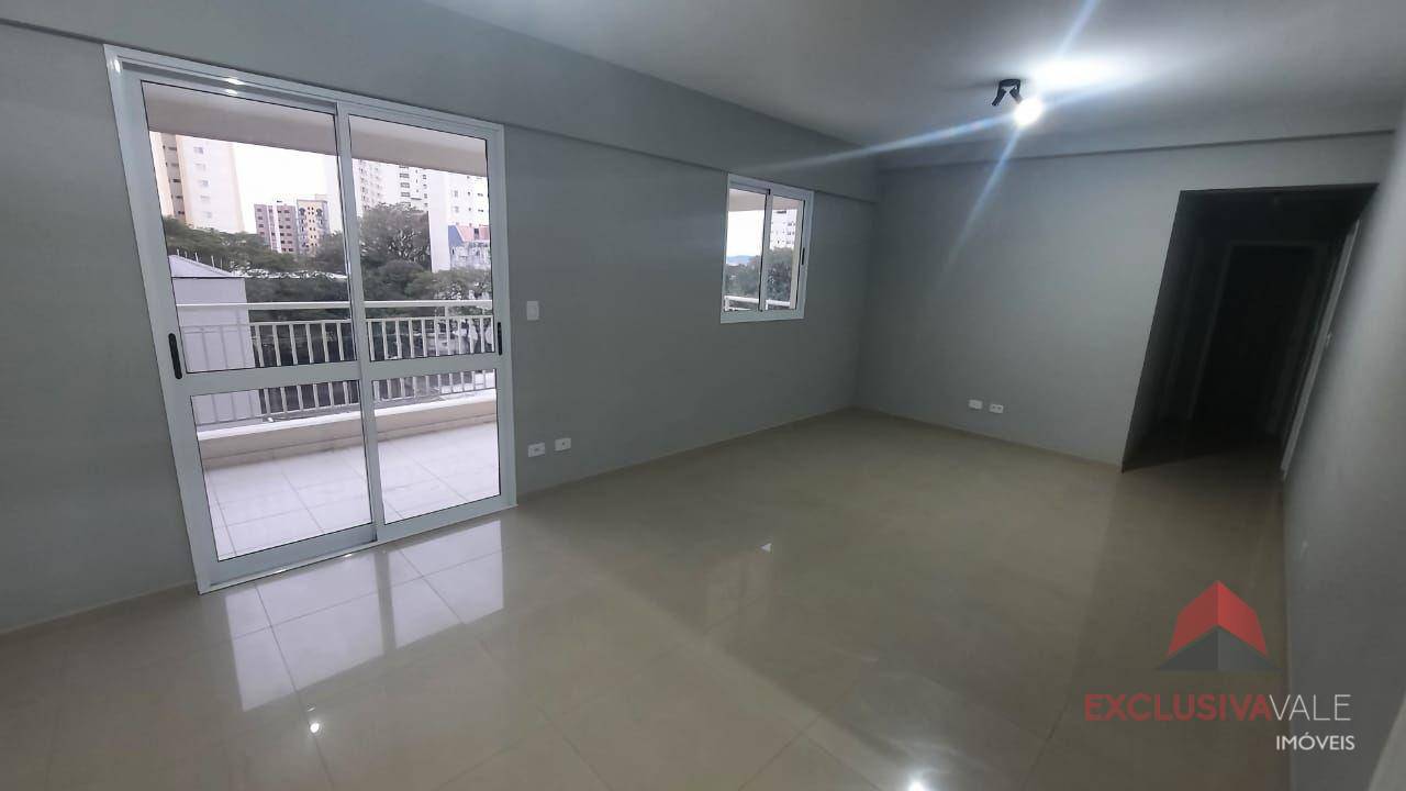 Apartamento à venda com 3 quartos, 103m² - Foto 1