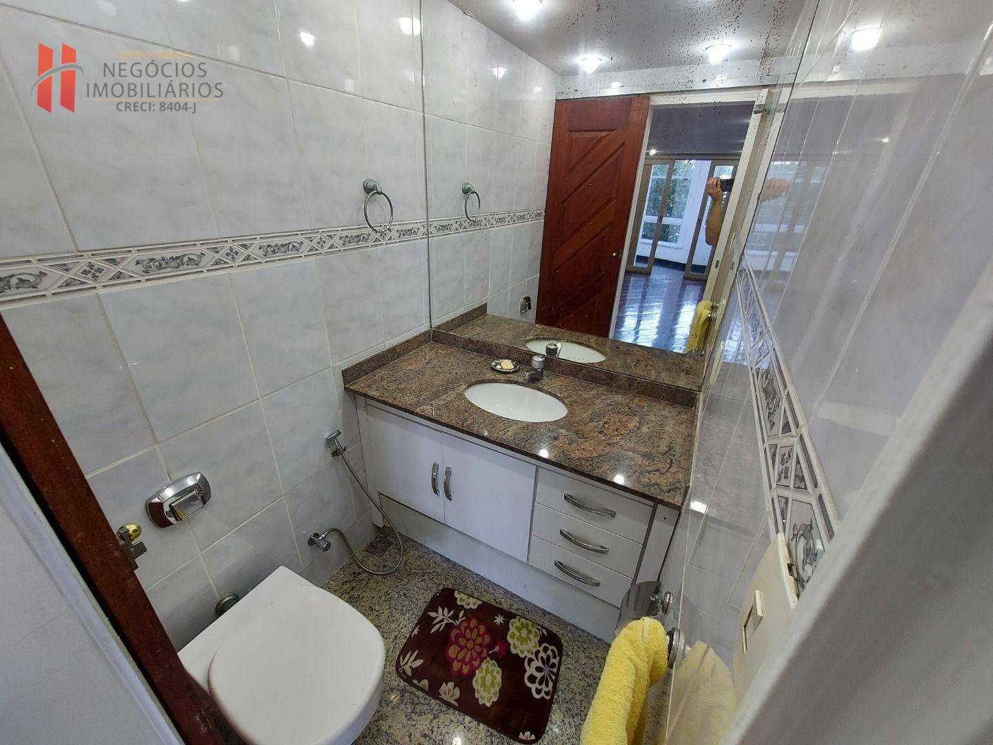 Apartamento à venda com 3 quartos, 210m² - Foto 8