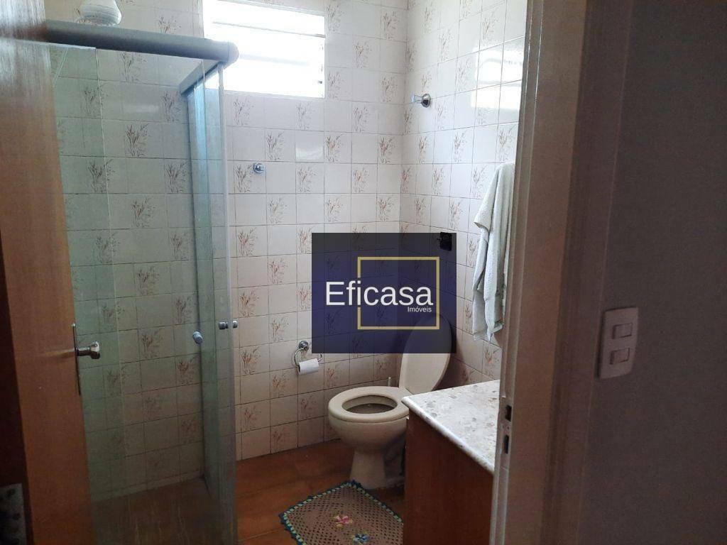 Casa à venda com 3 quartos, 250m² - Foto 10