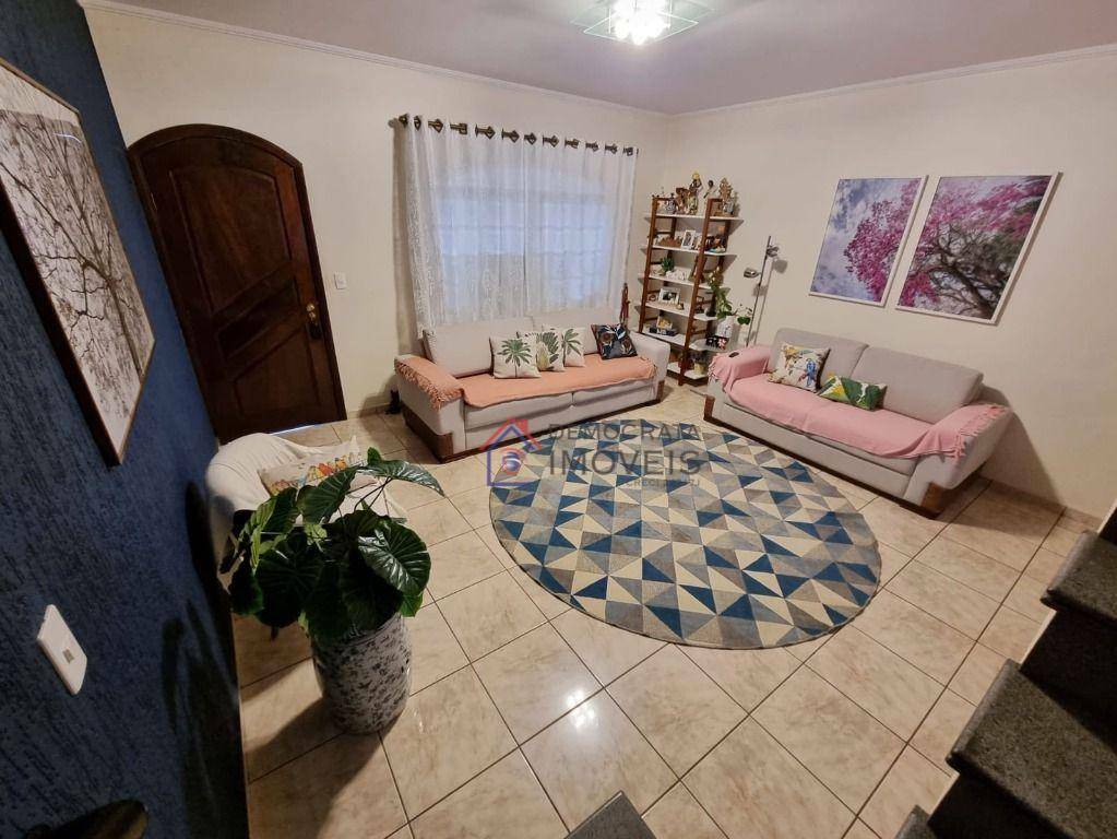 Sobrado à venda com 3 quartos, 165m² - Foto 2