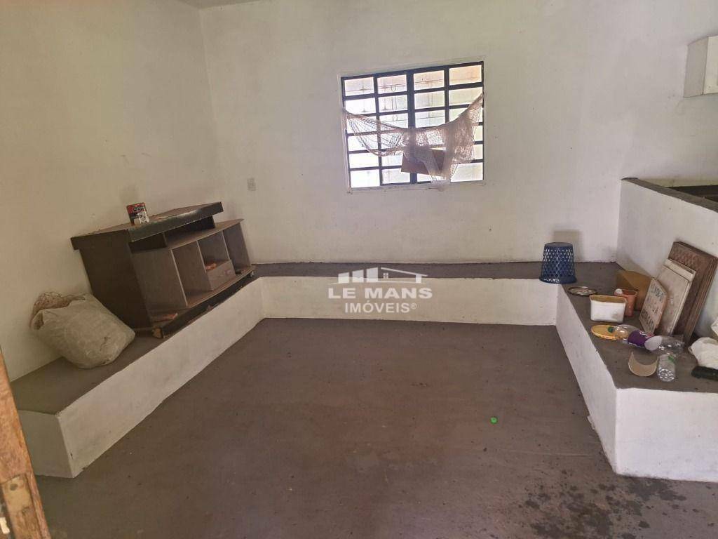 Chácara à venda com 2 quartos, 100m² - Foto 4