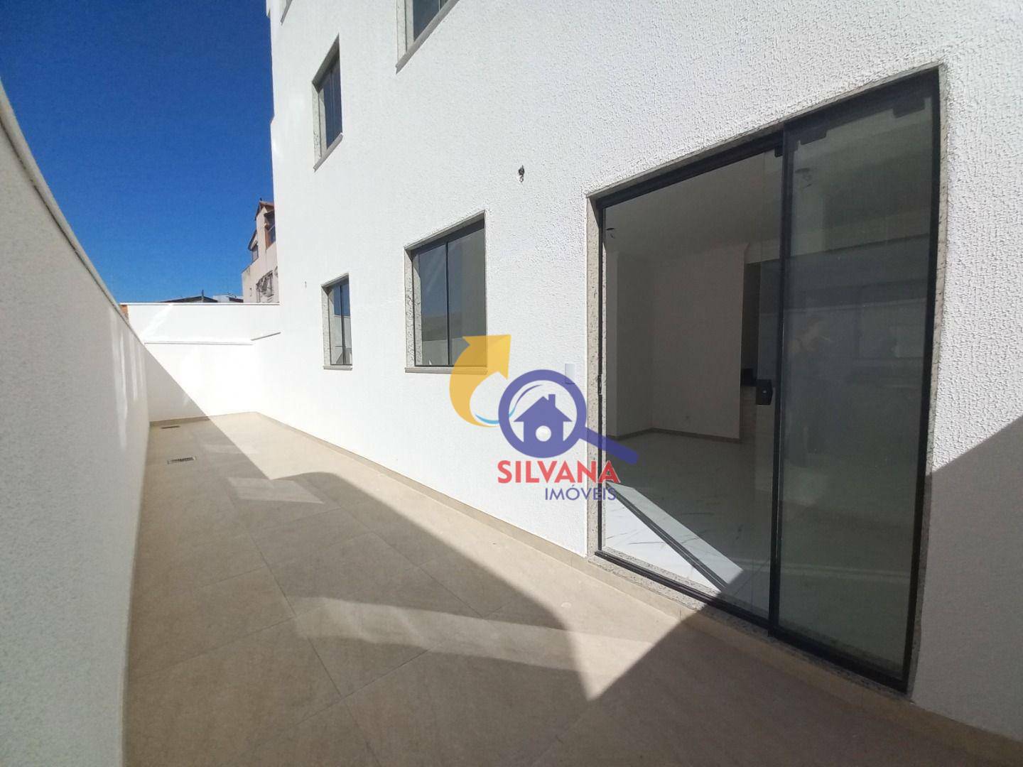 Apartamento à venda com 3 quartos, 81m² - Foto 1