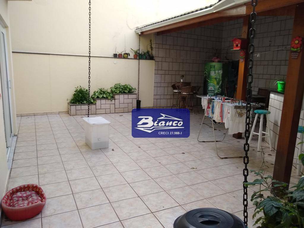 Sobrado à venda com 3 quartos, 330m² - Foto 48