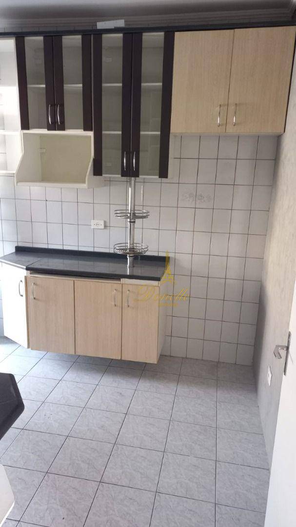 Apartamento para alugar com 2 quartos, 70m² - Foto 4