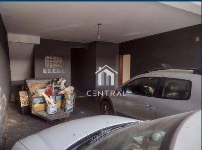 Sobrado à venda com 4 quartos, 240m² - Foto 3