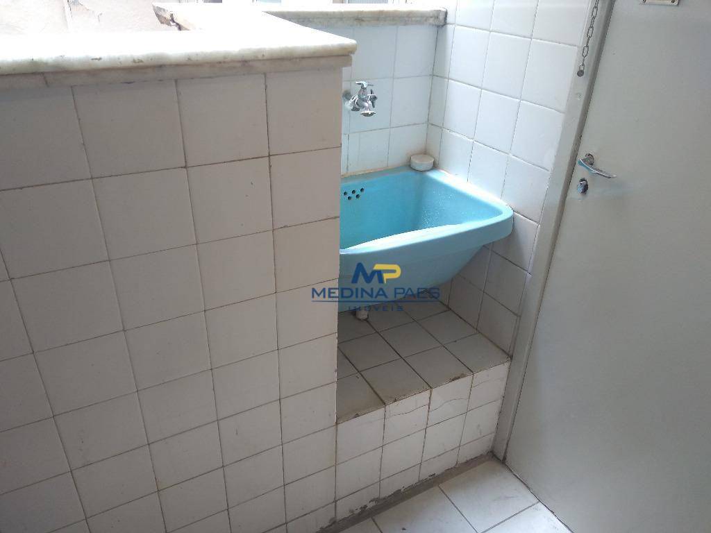 Apartamento à venda com 2 quartos, 65m² - Foto 15