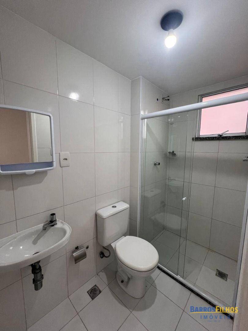 Apartamento para alugar com 2 quartos, 76m² - Foto 7