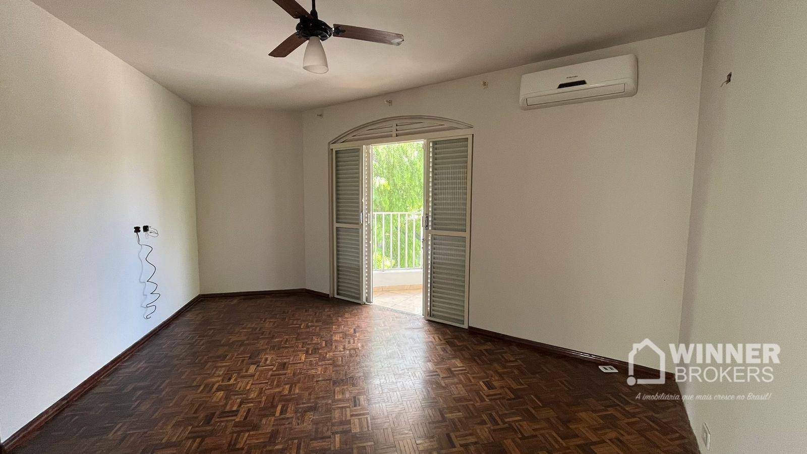 Sobrado à venda com 3 quartos, 244m² - Foto 11