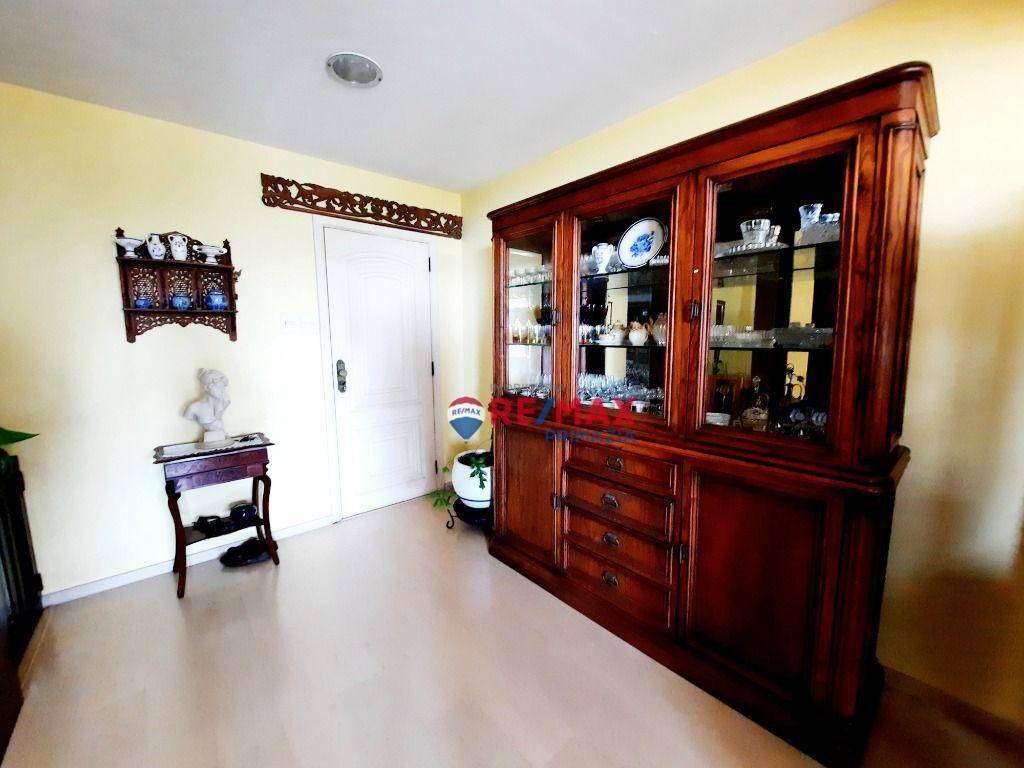 Apartamento à venda com 4 quartos, 231m² - Foto 11