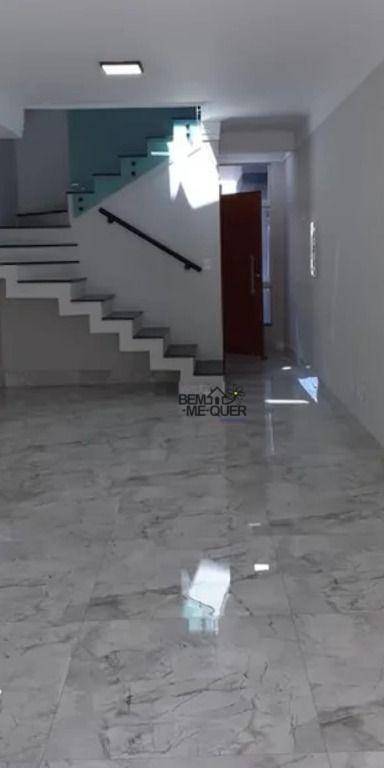 Sobrado à venda com 3 quartos, 130m² - Foto 2