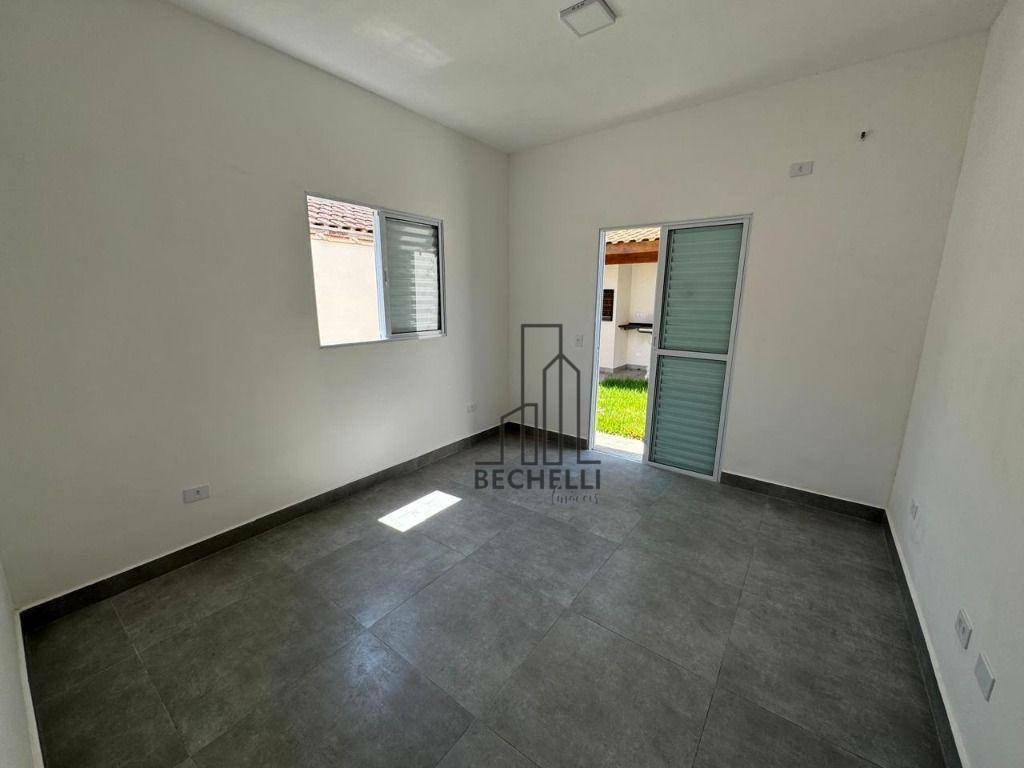 Casa à venda com 2 quartos, 94m² - Foto 14