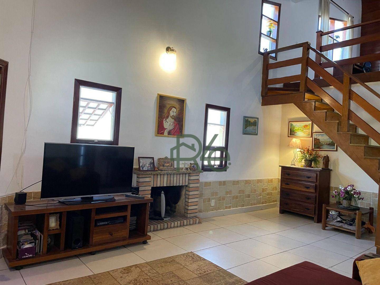 Casa de Condomínio à venda com 3 quartos, 460m² - Foto 3