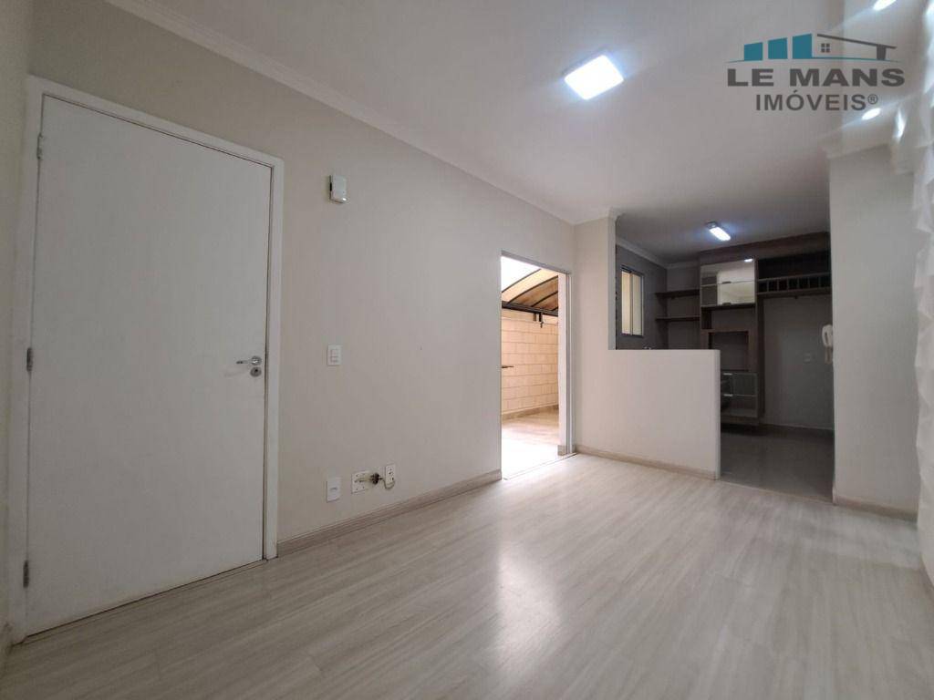 Apartamento à venda com 2 quartos, 49m² - Foto 2