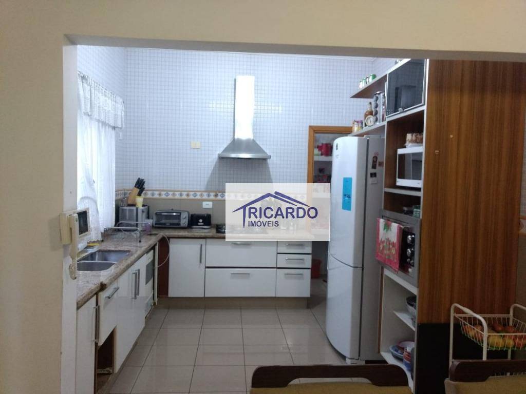 Sobrado à venda com 3 quartos, 350m² - Foto 16