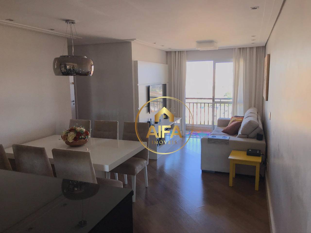 Apartamento à venda com 2 quartos, 70m² - Foto 3