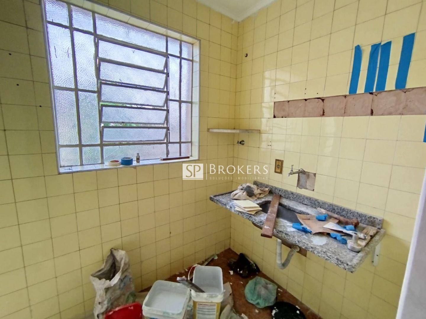 Casa para alugar com 2 quartos, 145m² - Foto 12