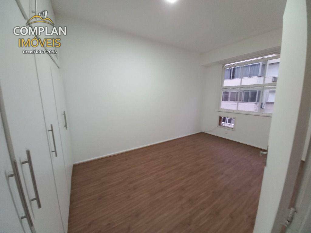 Apartamento à venda com 3 quartos, 123m² - Foto 13