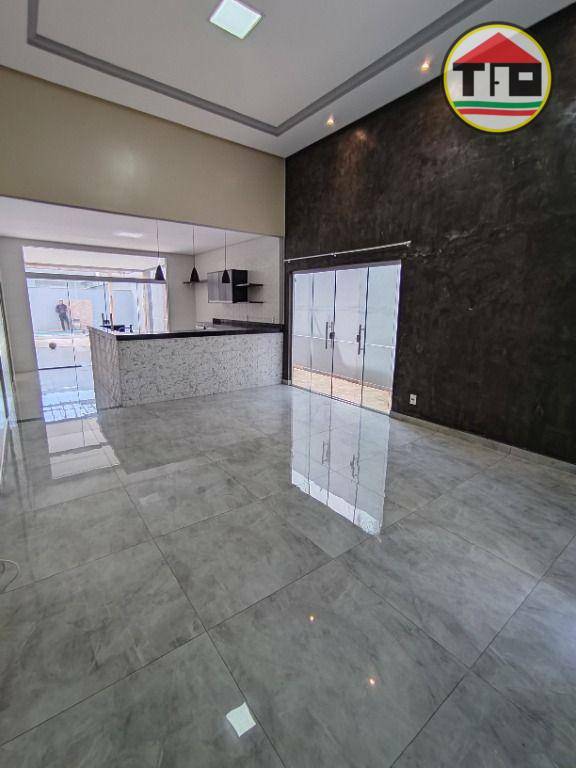 Casa de Condomínio à venda com 3 quartos, 170m² - Foto 2