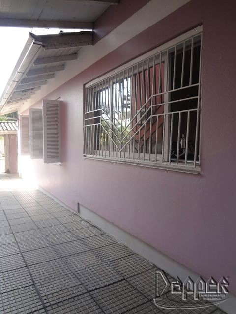 Casa à venda com 4 quartos, 217 - Foto 2