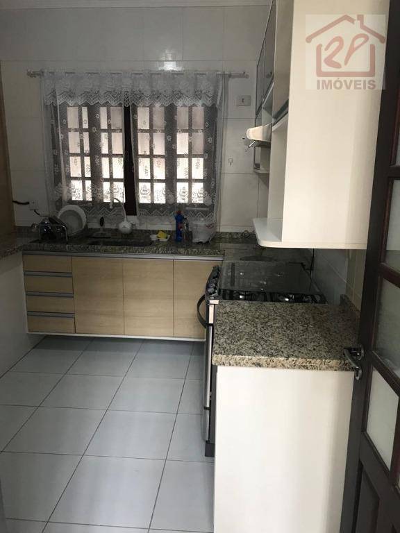 Casa à venda com 2 quartos, 65m² - Foto 15