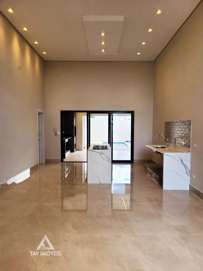 Casa de Condomínio à venda com 3 quartos, 324m² - Foto 2