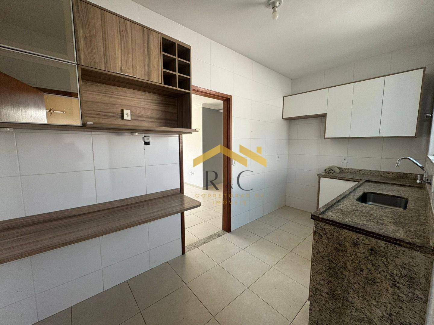 Casa à venda com 2 quartos, 80m² - Foto 14