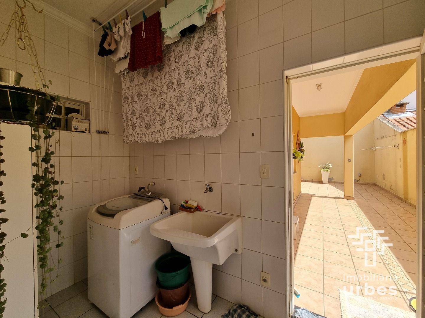 Casa à venda com 4 quartos, 196m² - Foto 23