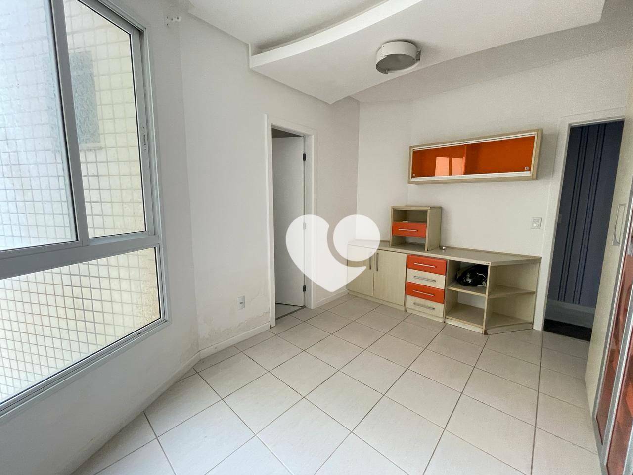 Apartamento à venda com 4 quartos, 170m² - Foto 11